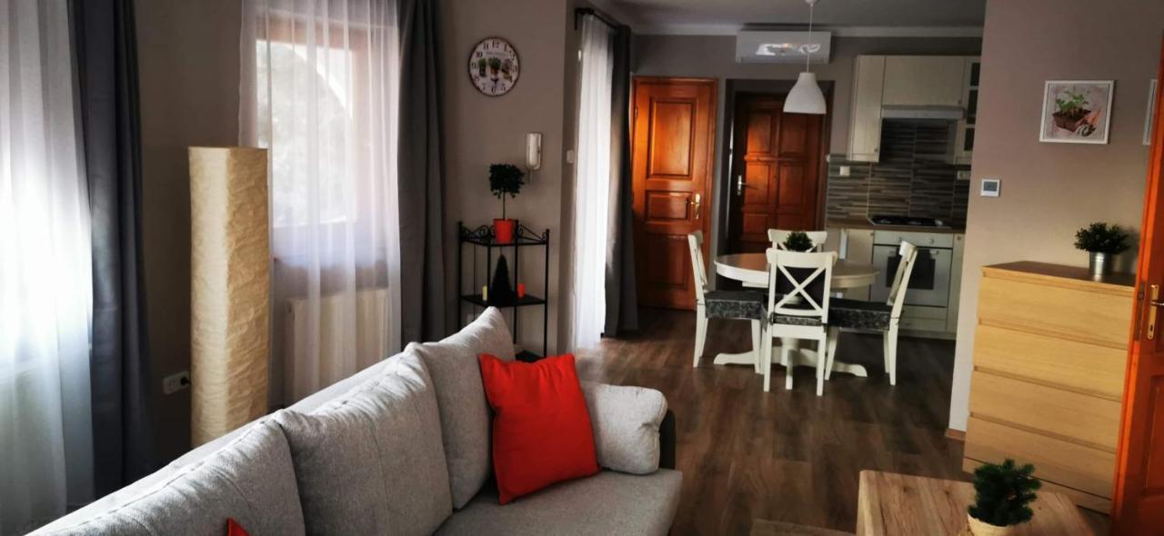 Pannonia Apartman Esztergom Extérieur photo