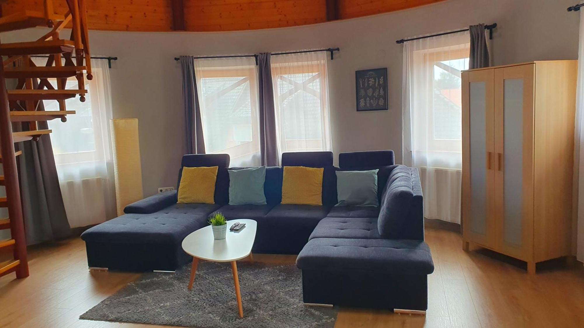 Pannonia Apartman Esztergom Chambre photo