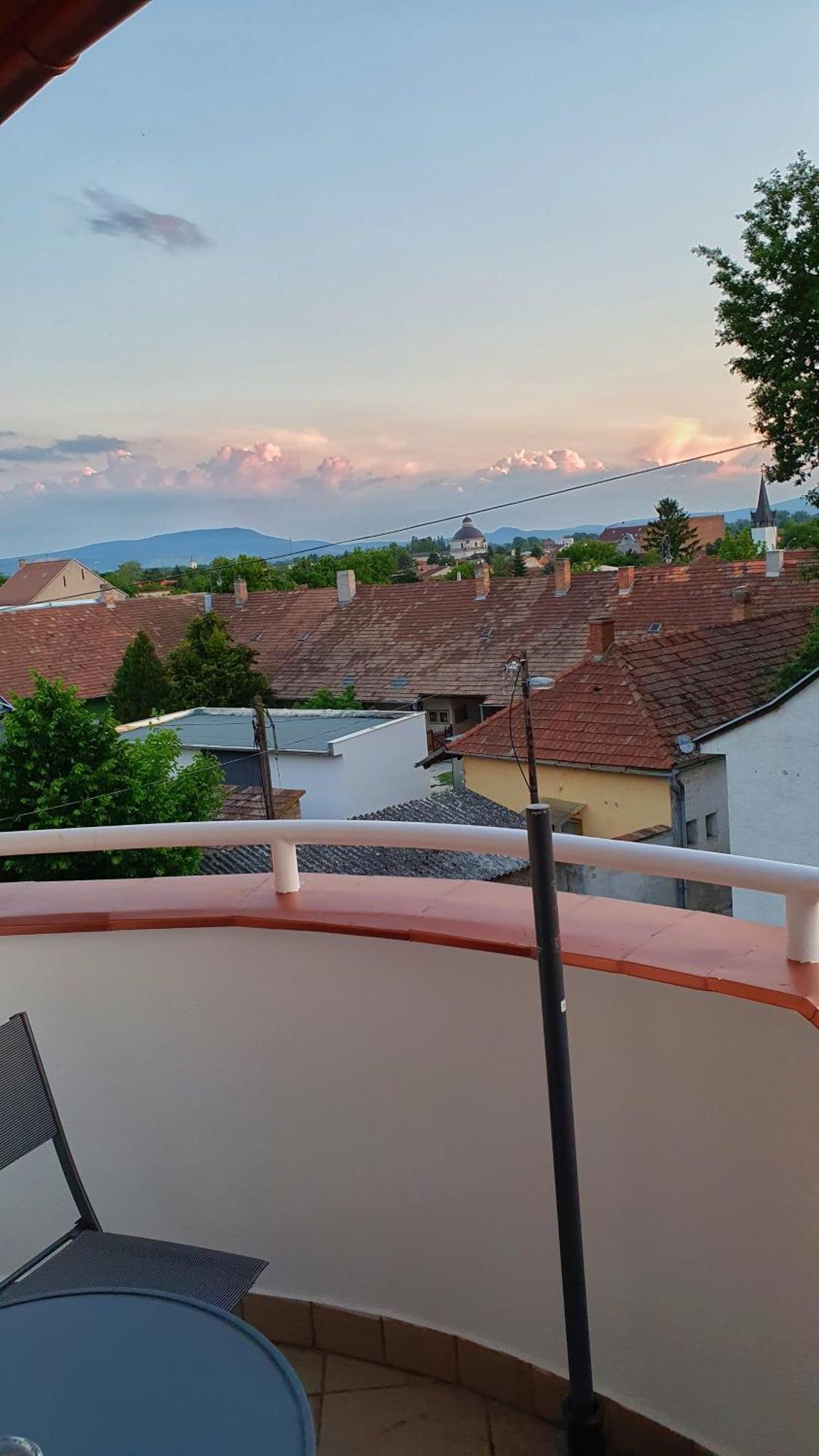 Pannonia Apartman Esztergom Chambre photo