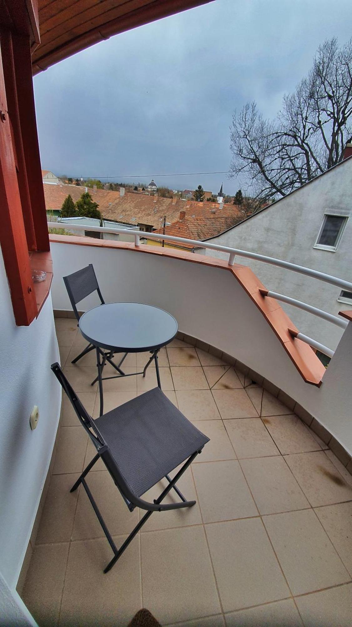 Pannonia Apartman Esztergom Chambre photo