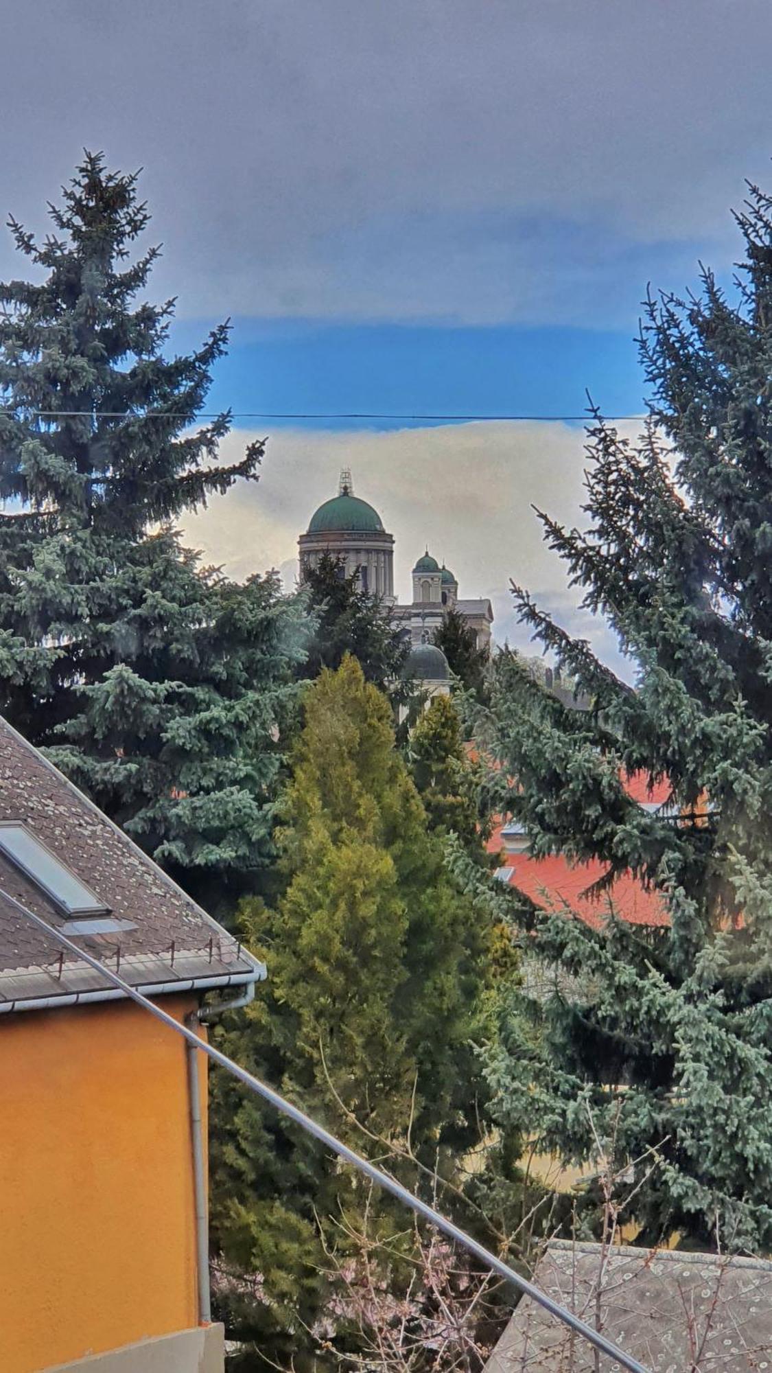 Pannonia Apartman Esztergom Chambre photo