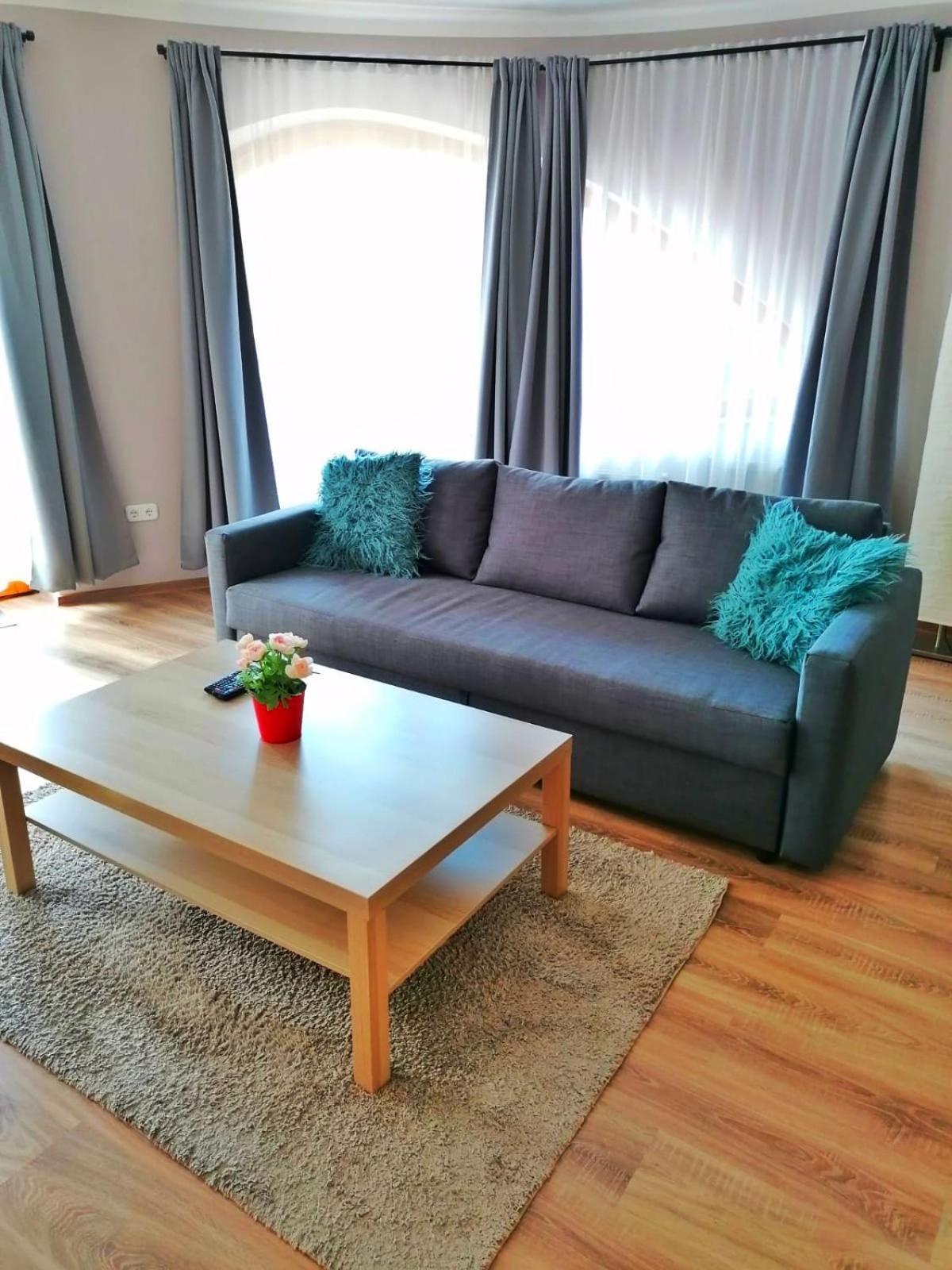 Pannonia Apartman Esztergom Extérieur photo